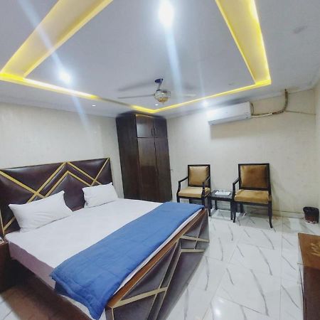 Hotel White Pearl Лахор Экстерьер фото