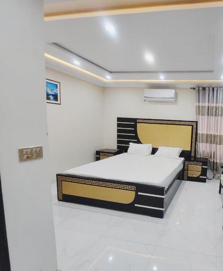 Hotel White Pearl Лахор Экстерьер фото