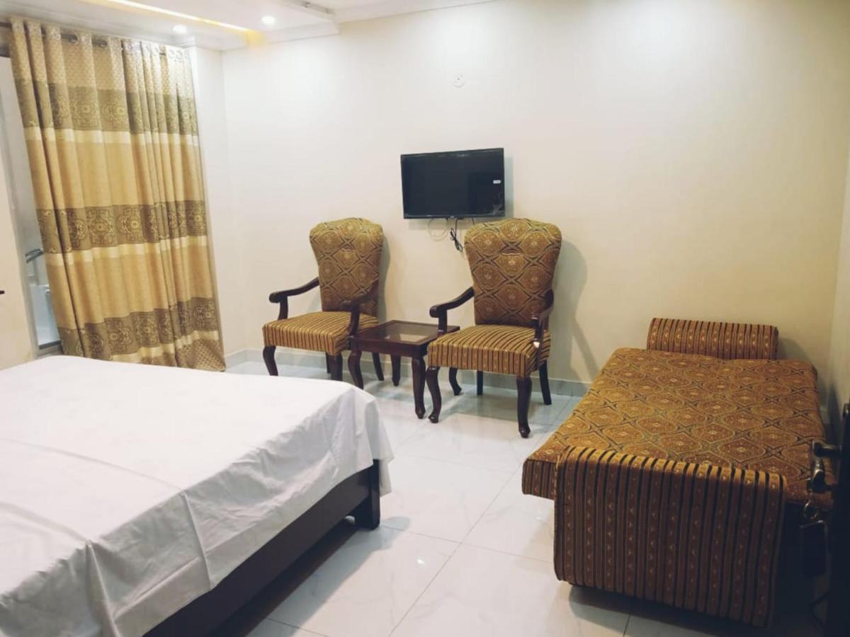 Hotel White Pearl Лахор Экстерьер фото