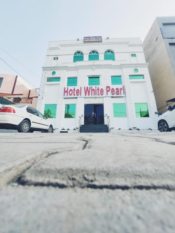 Hotel White Pearl Лахор Экстерьер фото